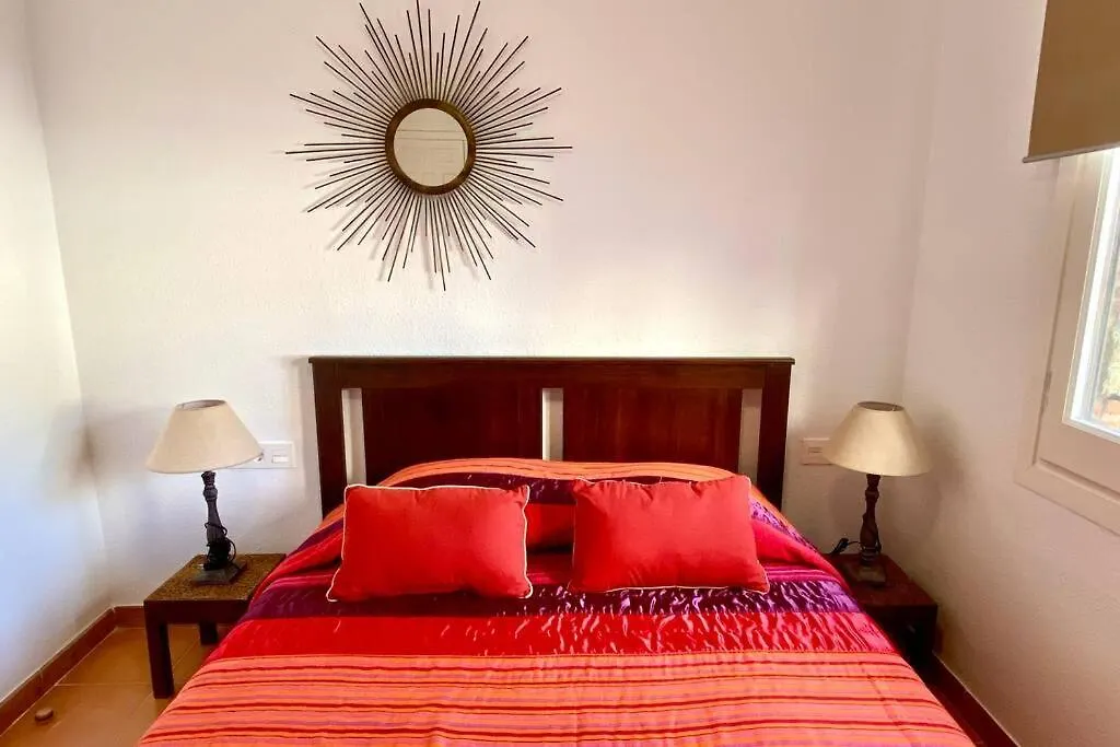 Villa Casa de Mont-roig delante de la playa Сasa de vacaciones