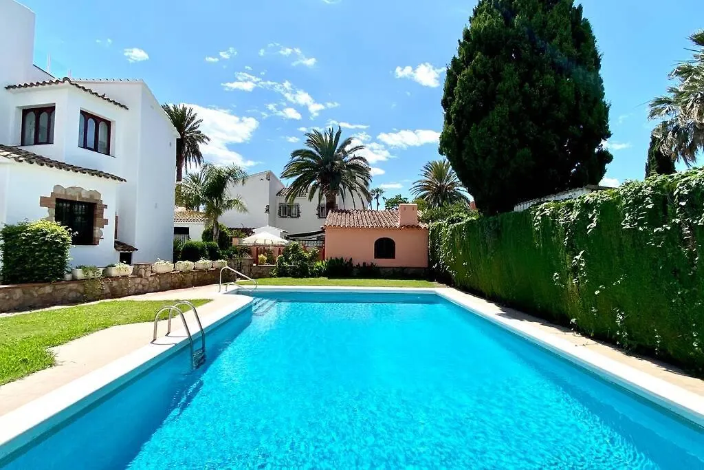 Villa Casa de Mont-roig delante de la playa